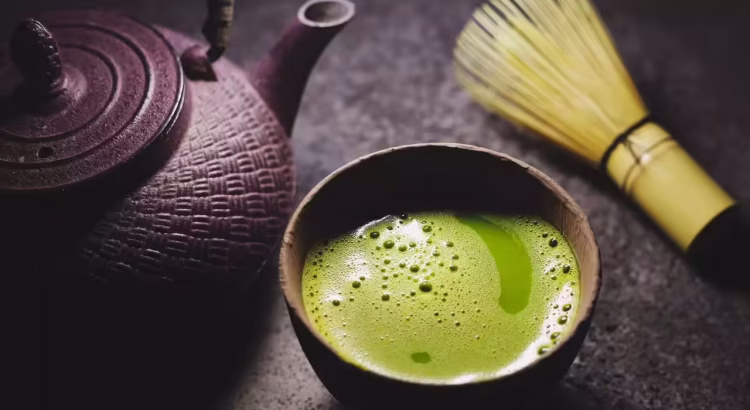 minum matcha