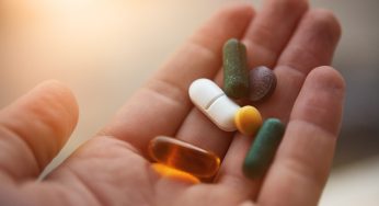 Manfaat & Bahaya Obat Suplemen : Fakta & Mitos